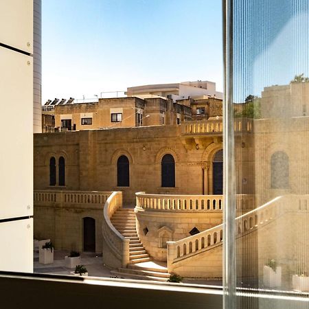 ไฮแอท รีเจนซี มอลตา Hotel Saint Julian's ภายนอก รูปภาพ View of the museum