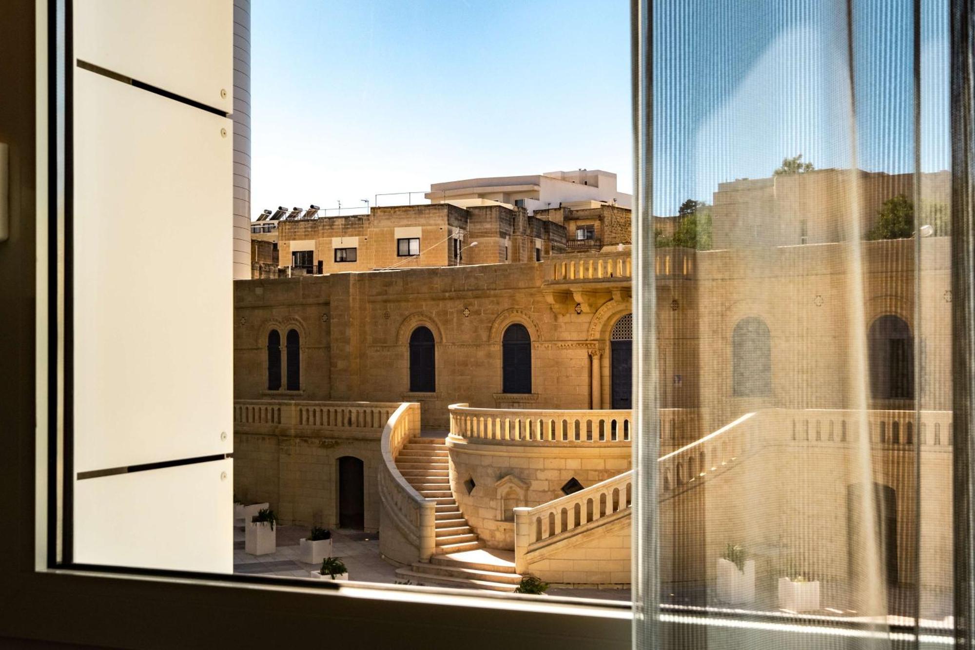 ไฮแอท รีเจนซี มอลตา Hotel Saint Julian's ภายนอก รูปภาพ View of the museum